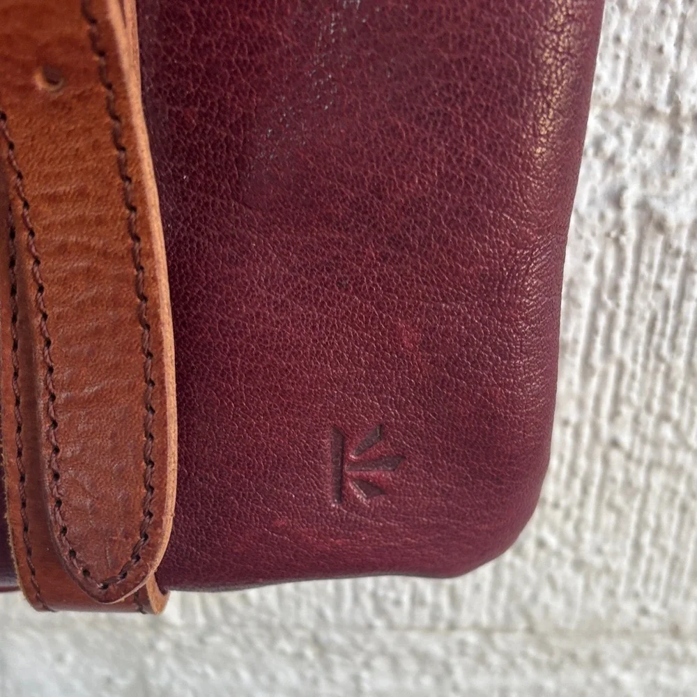 Ellington Leather Messenger Brownish Red Crossbody Medicine Bag